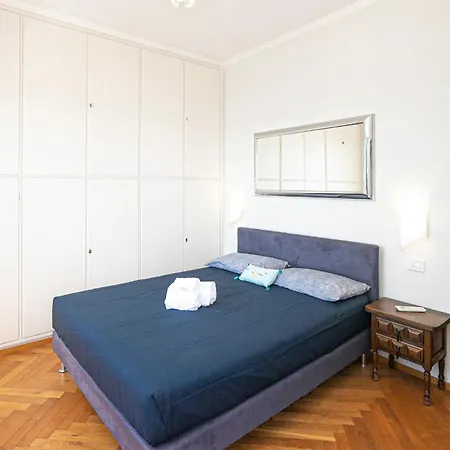 Cozy In With Kitchen Apartment