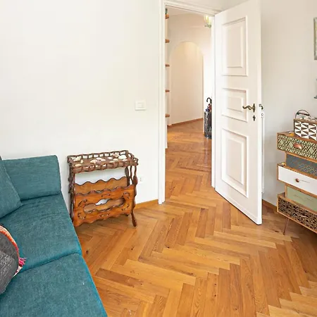 Apartment Cozy In With Kitchen